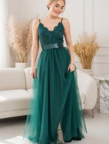 Вечернее пышное кружевное зеленое платье в пол с фатиновой юбкой