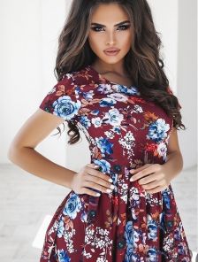 Роскошное бордовое платье в цветы