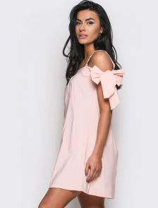 Милое летнее платье в нежно-розовом цвете