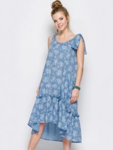 Голубое платье-трапеция с удлиненной спинкой