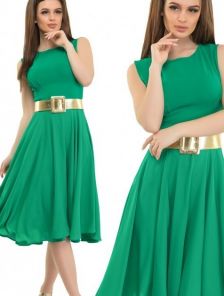 Зеленое платье миди с юбкой "солнце"