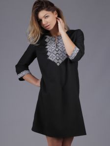 Черное летнее платье-вышиванка