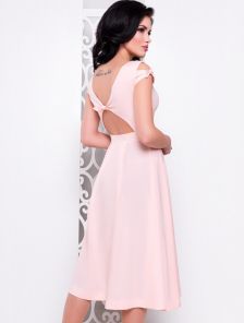 Нежно-розовое платье миди с открытой спинкой
