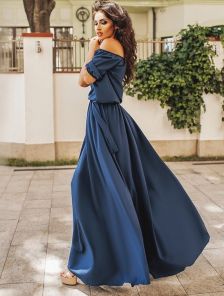 Невероятное женственное платье в темно-синем цвете