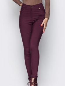 Стильные стрейчевые брюки цвета марсала