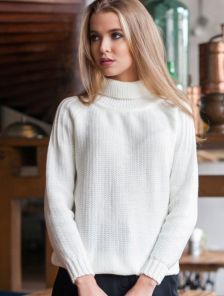 Практичный свитер мелкой вязки