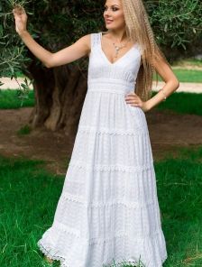 Стильное длинное хлопковое платье белого цвета