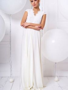 Вечернее белое кружевное платье футляр без рукавов со съемной юбкой
