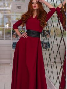 Бордовое длинное платье на длинный рукав с поясом