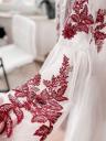Короткое белое коктейльное платье с красивой вышивкой, фото 4